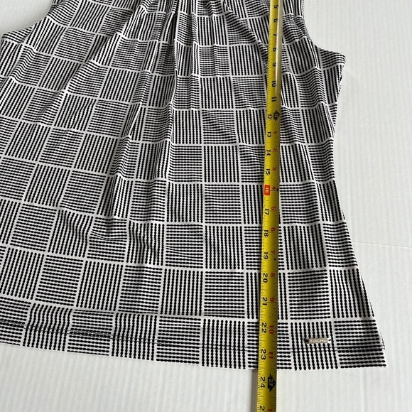 Calvin Klein Sleeveless Gingham Pleated Tank Top Blouse Black White Size M - Picture 10 of 11